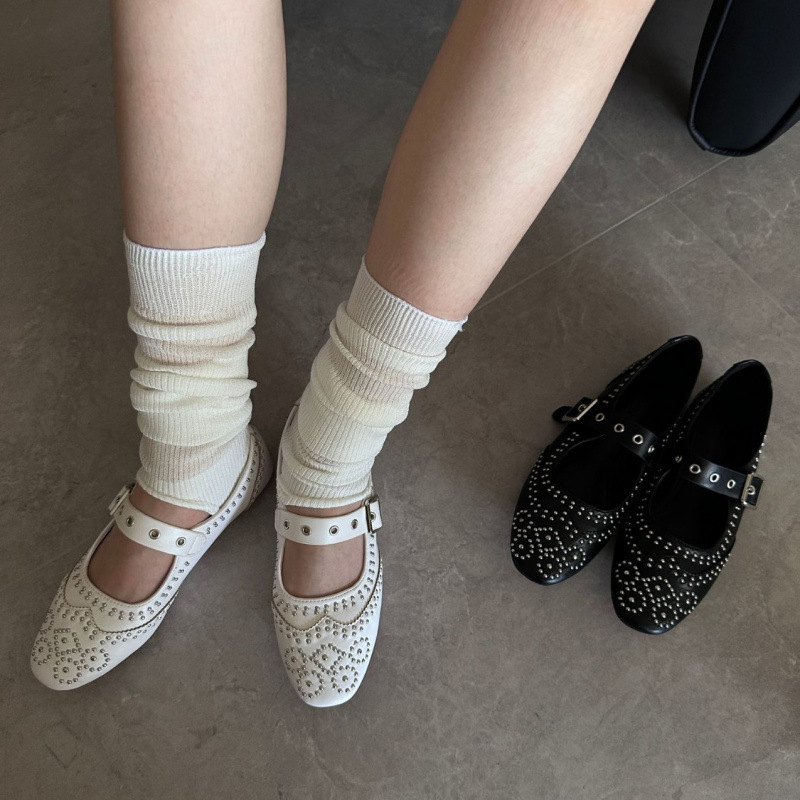レトロリベットバックルデザインフラットシューズ レディース  - Women Shoes Brand のレビューと価格