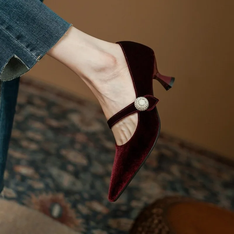 ワインレッド ポインテッドトゥ メリージェーンシューズ レデ - Women'S Heels のレビューと価格