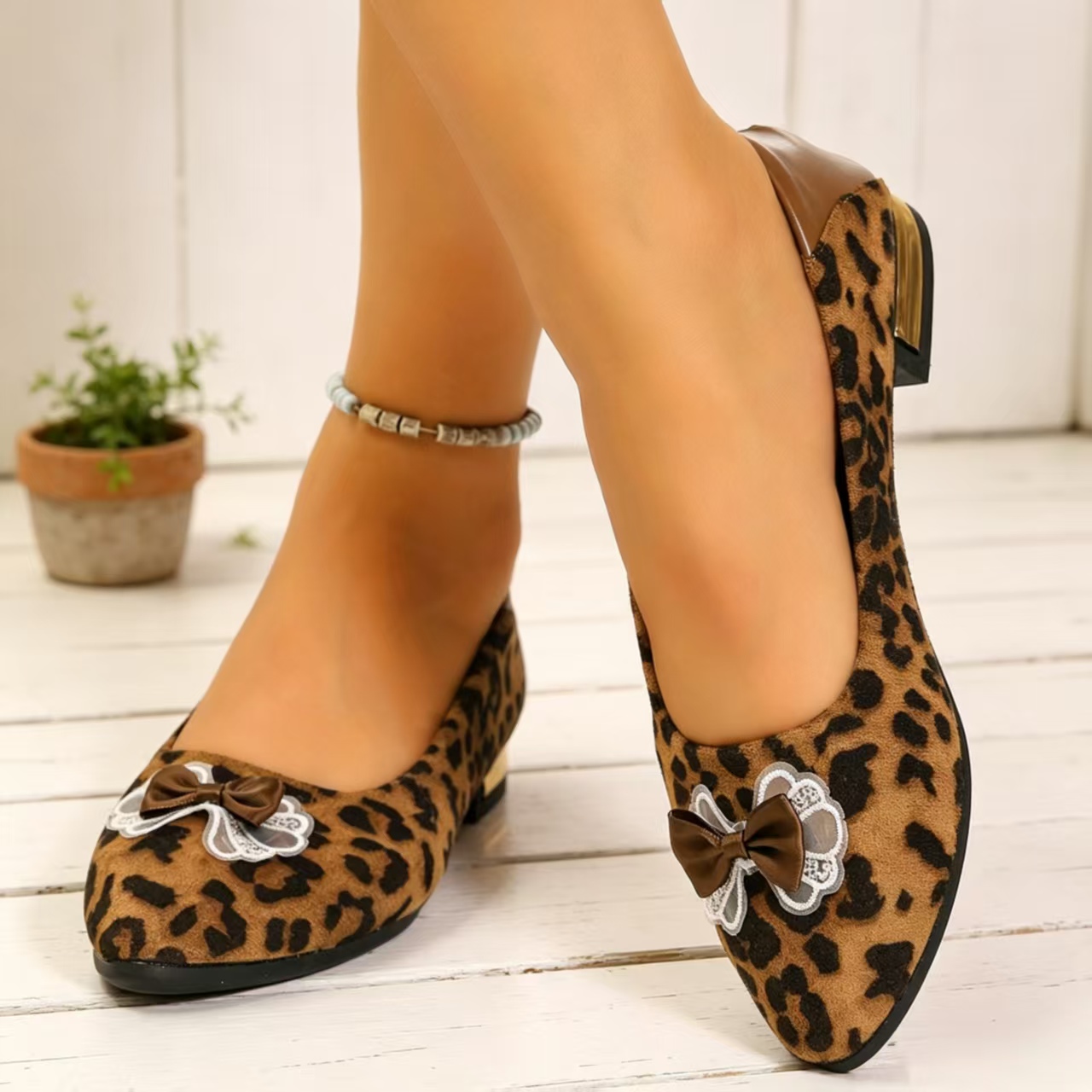 秋のファッション ポインテッドトゥ ローブロックヒール パン - Women'S Heels のレビューと価格