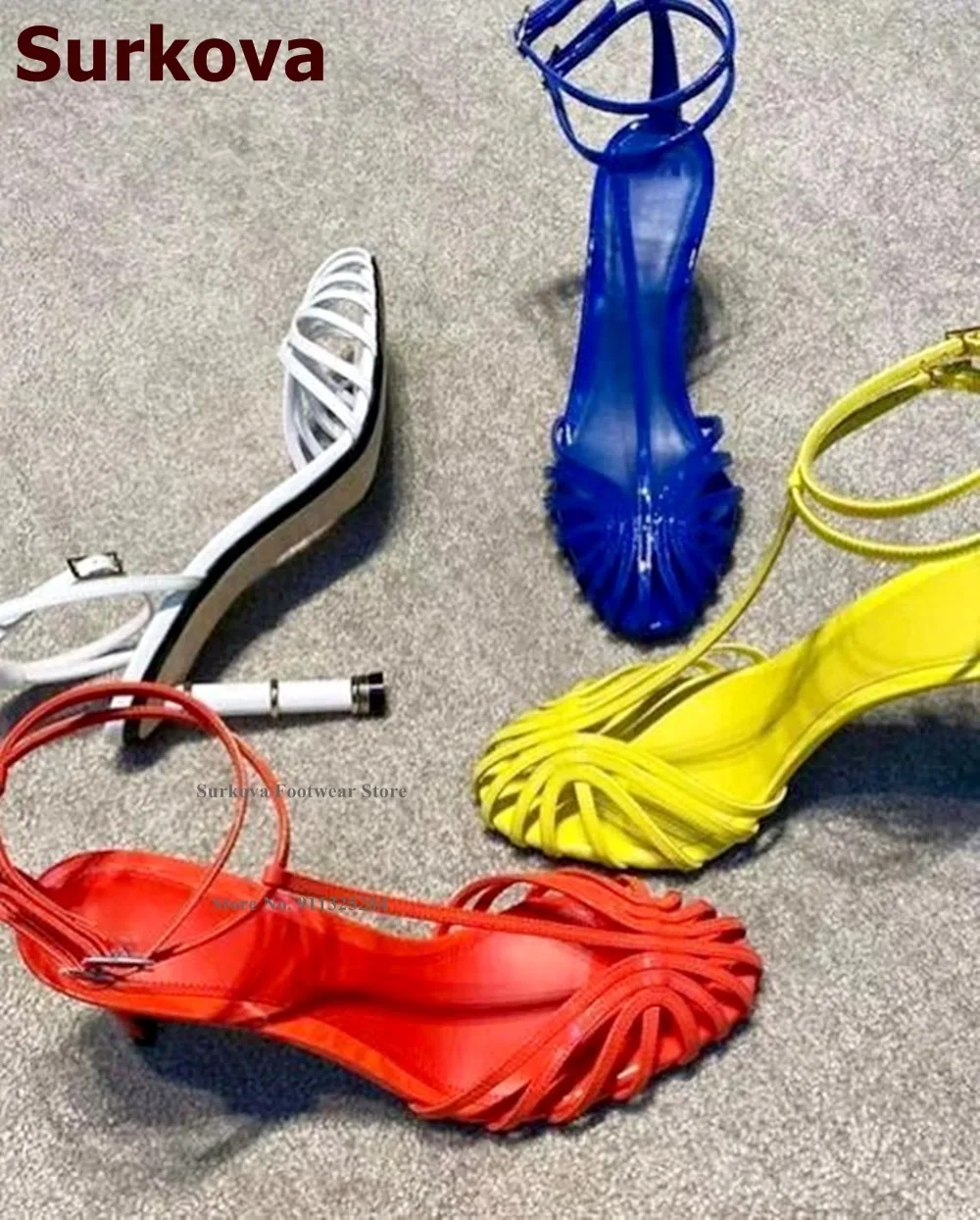 Surkova マットレザー薄型ストラップハイヒールサンダル - Strappy Heeled Sandals のレビューと価格